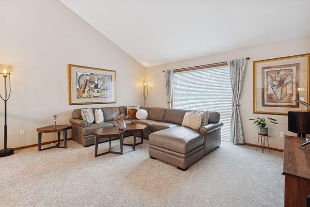 18719 Clear View Drive, Minnetonka, MN 55345