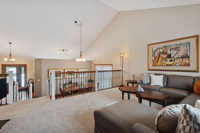 18719 Clear View Drive, Minnetonka, MN 55345