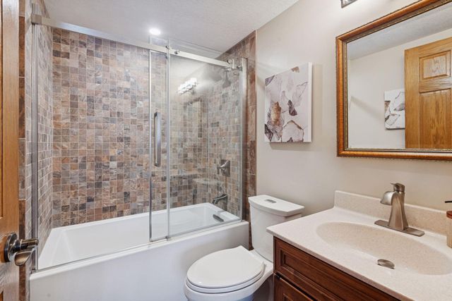 18719 Clear View Drive, Minnetonka, MN 55345