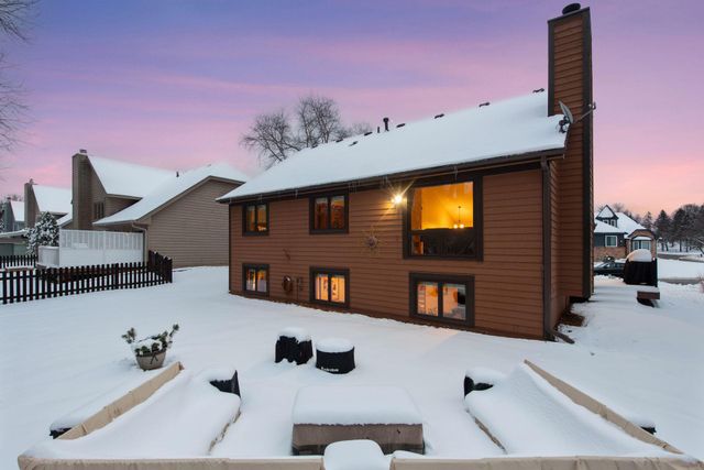 18719 Clear View Drive, Minnetonka, MN 55345