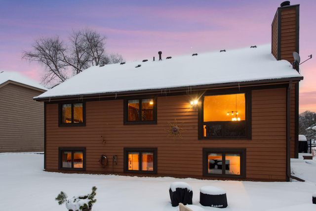 18719 Clear View Drive, Minnetonka, MN 55345