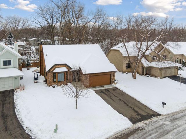 18719 Clear View Drive, Minnetonka, MN 55345