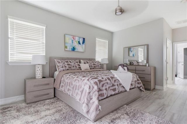 219 NW 12th LN, Cape Coral, FL 33993