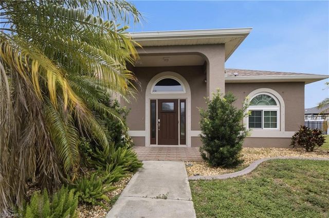 219 NW 12th LN, Cape Coral, FL 33993