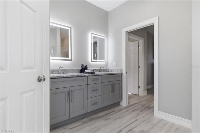 219 NW 12th LN, Cape Coral, FL 33993