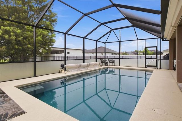 219 NW 12th LN, Cape Coral, FL 33993