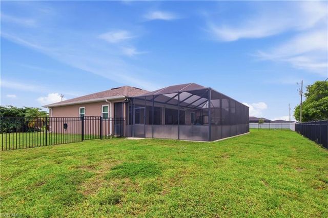 219 NW 12th LN, Cape Coral, FL 33993