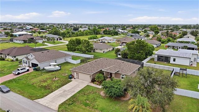 219 NW 12th LN, Cape Coral, FL 33993