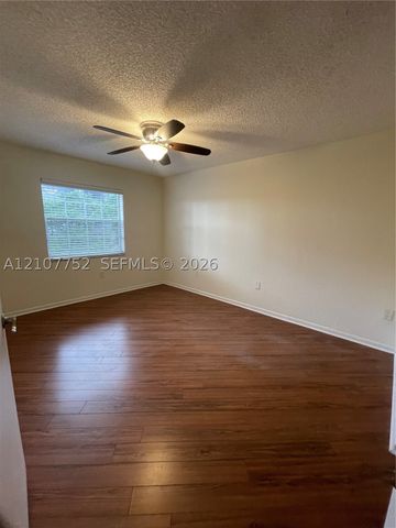 2831 N Oakland Forest Dr 211, Oakland Park, FL 33309