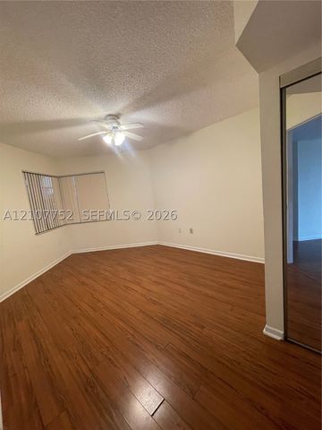 2831 N Oakland Forest Dr 211, Oakland Park, FL 33309