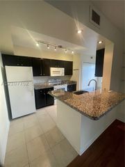 2831 N Oakland Forest Dr 211, Oakland Park, FL 33309