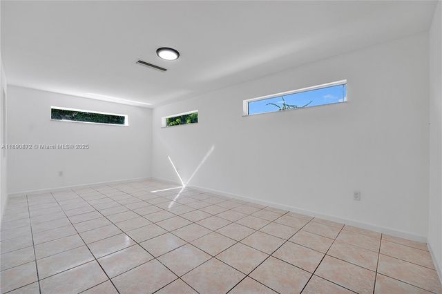 4871 SW 36th Ct, Pembroke Park, FL 33023