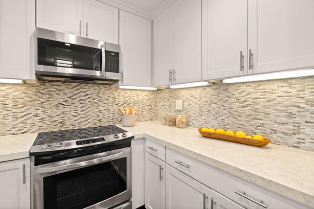 249 Elm Street 104, San Mateo, CA 94401