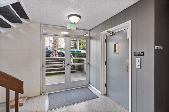 249 Elm Street 104, San Mateo, CA 94401