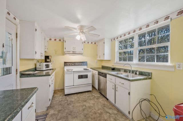 2801 Highway 31 NW, Hartselle, AL 35640