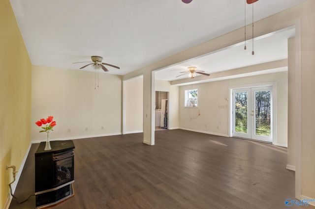 2801 Highway 31 NW, Hartselle, AL 35640