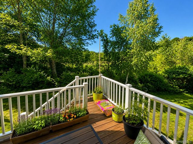 56 Rambling Brook Road, Chappaqua, NY 10514