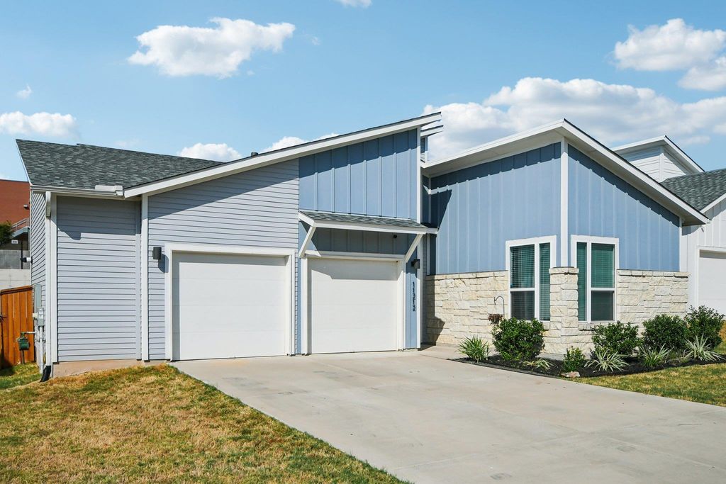 11212 Charger WAY, Manor, TX 78653