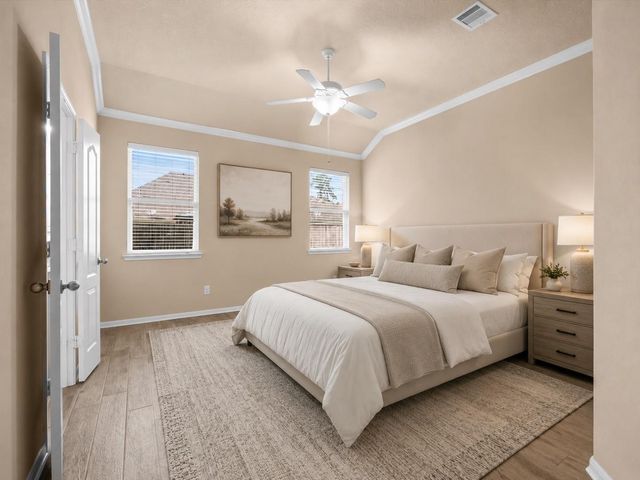 26 Canterborough Place, Tomball, TX 77375