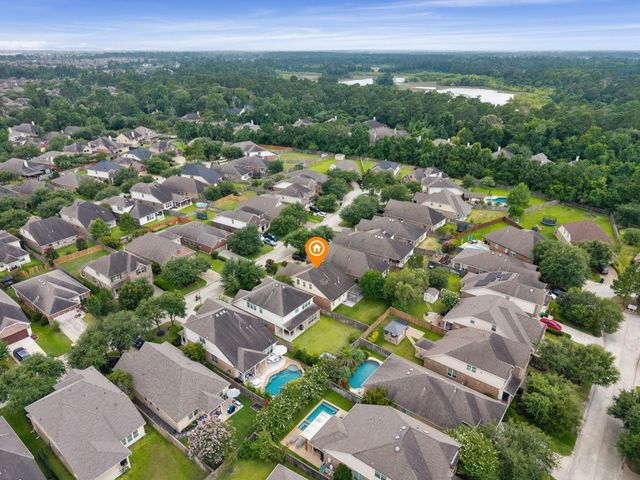 26 Canterborough Place, Tomball, TX 77375