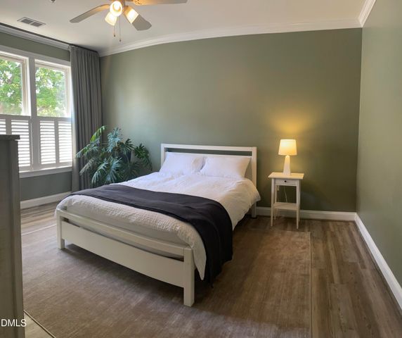 1130 Parkridge Lane 102, Raleigh, NC 27605