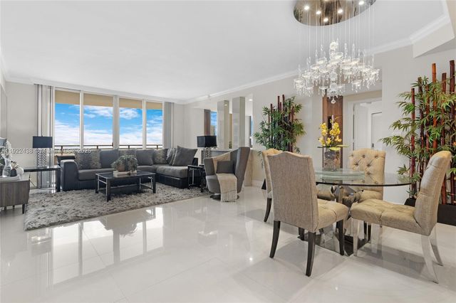 848 Brickell Key Dr 3905, Miami, FL 33131