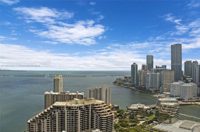 848 Brickell Key Dr 3905, Miami, FL 33131