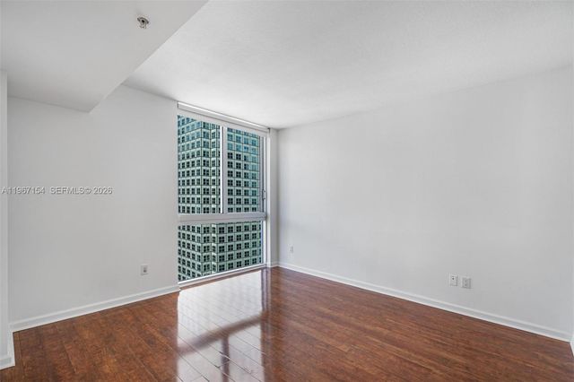 325 S Biscayne Blvd 4115, Miami, FL 33131