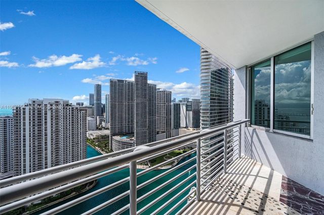325 S Biscayne Blvd 4115, Miami, FL 33131