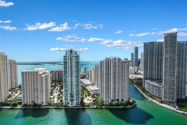 325 S Biscayne Blvd 4115, Miami, FL 33131