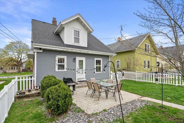 534 3rd AVENUE, West Bend, WI 53095