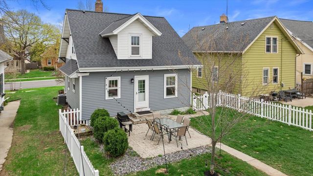 534 3rd AVENUE, West Bend, WI 53095