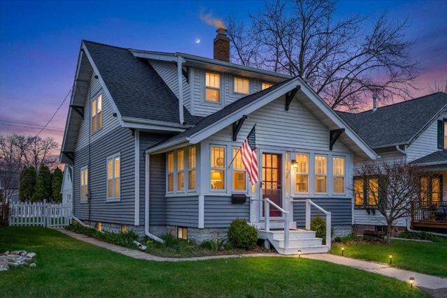 534 3rd AVENUE, West Bend, WI 53095