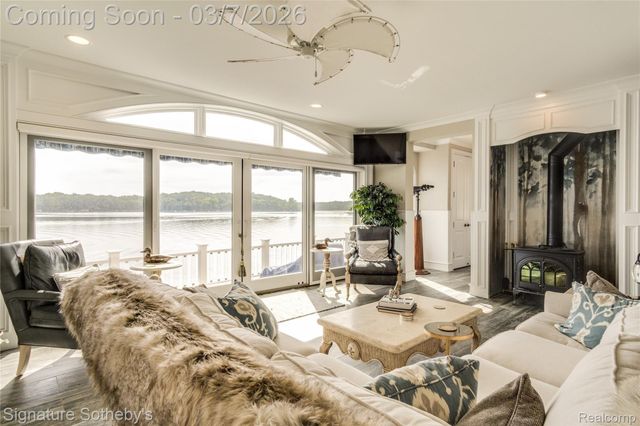 14625 Edgewater Drive, Lyndon Township, MI 48137