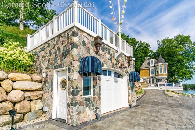 14625 Edgewater Drive, Lyndon Township, MI 48137