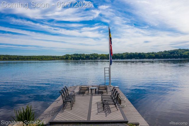 14625 Edgewater Drive, Lyndon Township, MI 48137