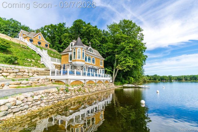 14625 Edgewater Drive, Lyndon Township, MI 48137