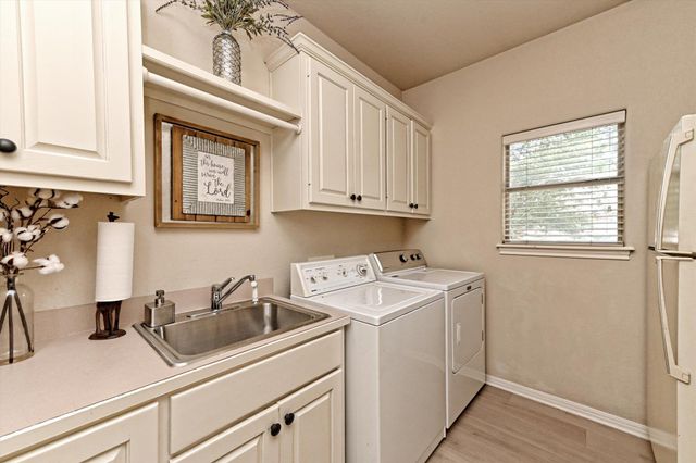 2405 Donner PATH, Round Rock, TX 78681