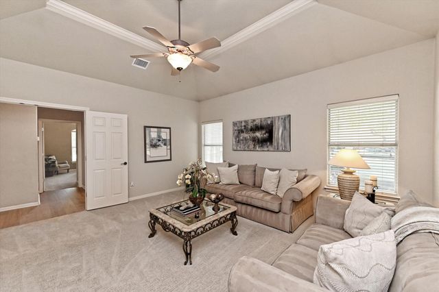2405 Donner PATH, Round Rock, TX 78681