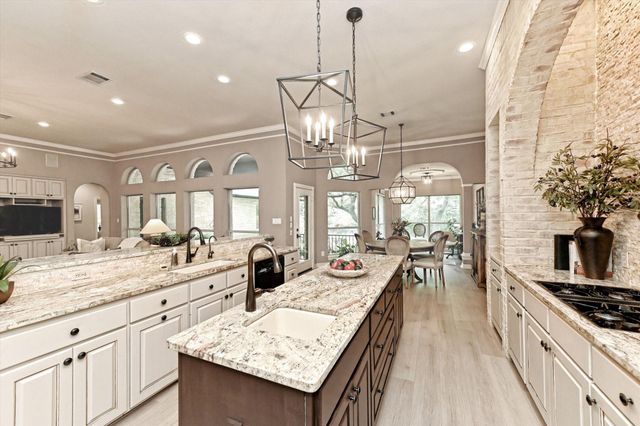 2405 Donner PATH, Round Rock, TX 78681