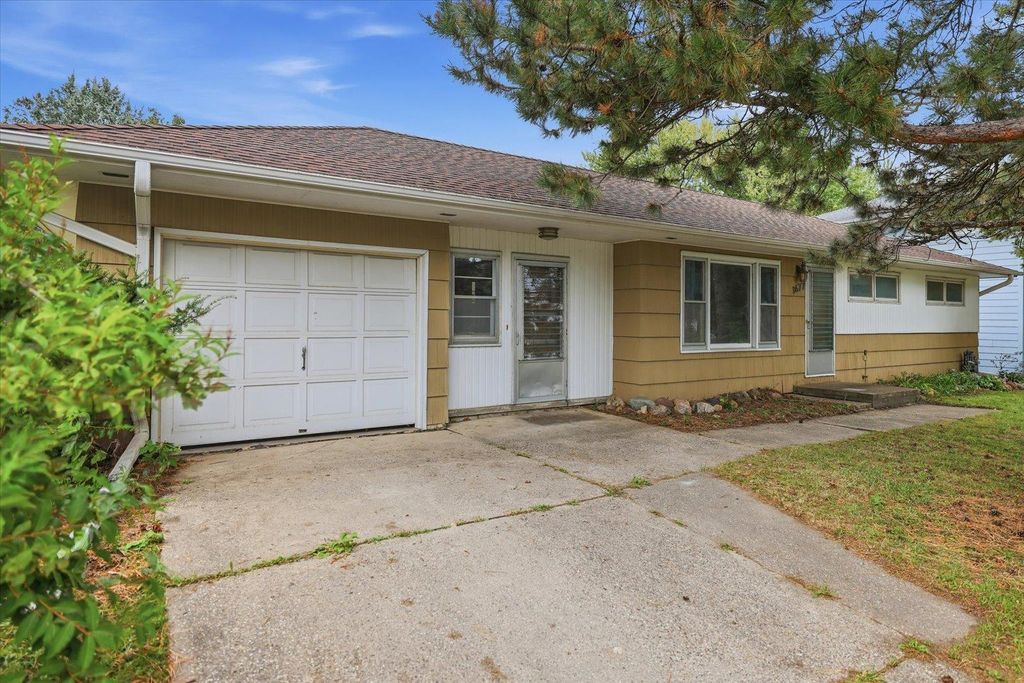 1677 Rose Place, Roseville, MN 55113 — photo 2