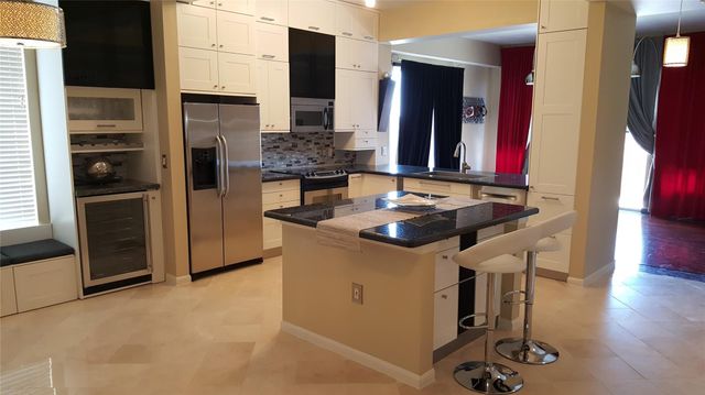 3505 Sage Road 502, Houston, TX 77056