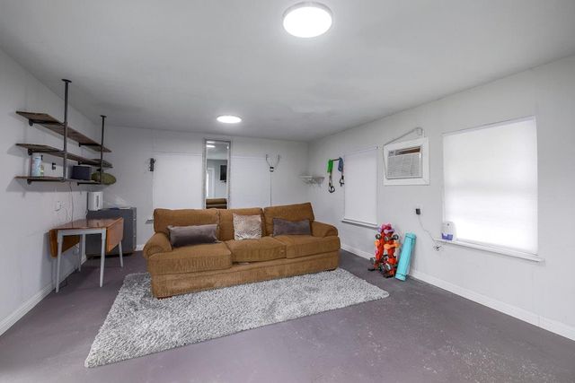 6004 Libyan DR, Austin, TX 78745