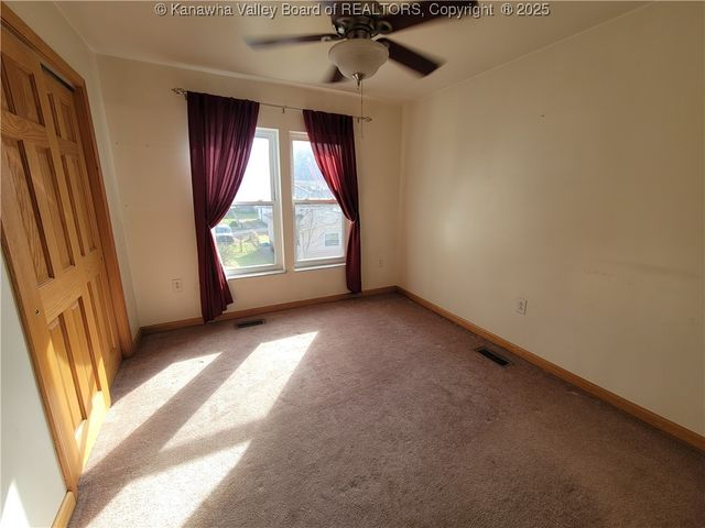 218 95th Street, Marmet, WV 25315