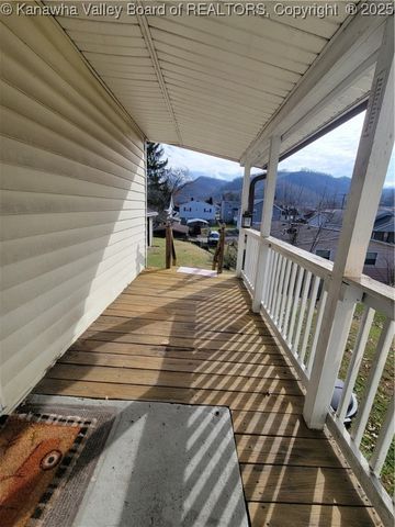 218 95th Street, Marmet, WV 25315