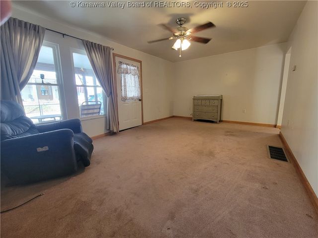 218 95th Street, Marmet, WV 25315