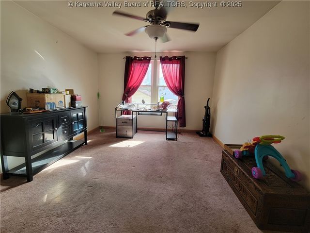 218 95th Street, Marmet, WV 25315