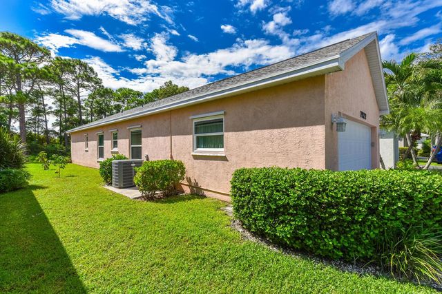 7922 SE Sugar Pines Way, Hobe Sound, FL 33455
