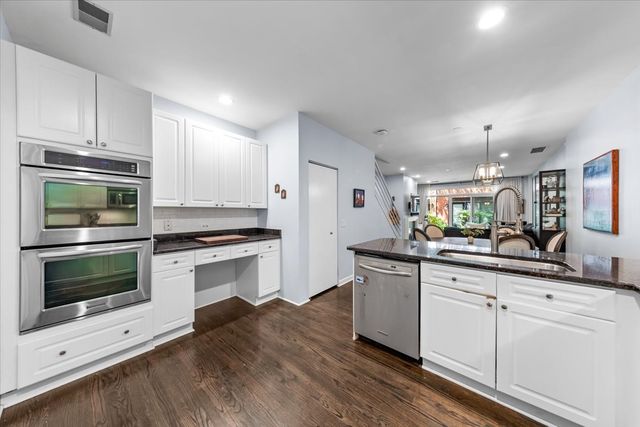 1801 W DIVERSEY Parkway 14, Chicago, IL 60614