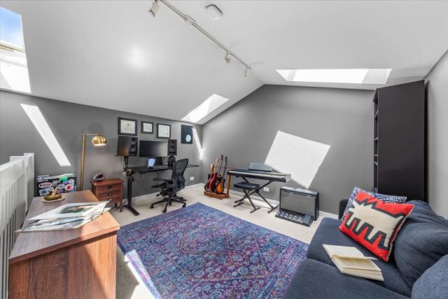 1801 W DIVERSEY Parkway 14, Chicago, IL 60614